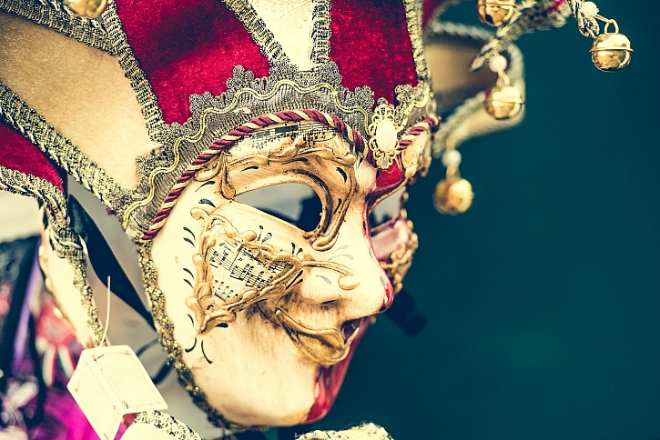 Masky na masopust mají hlubokou tradici a sahají až do dávnověku (Zdroj: Depositphotos)