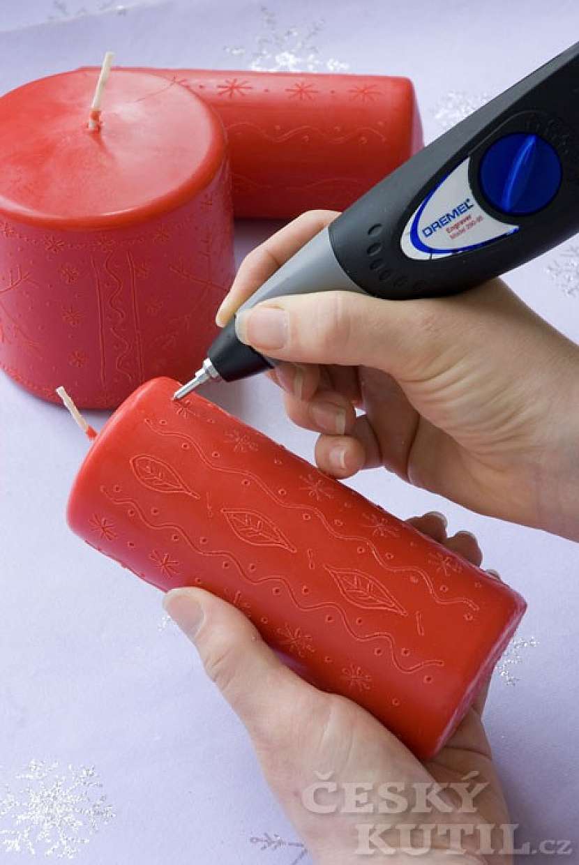 Gravírování svíček pomocí nářadí Dremel