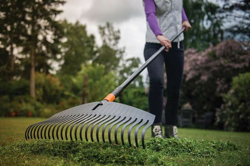 Násada QuikFit s nástavcem širokých hrábí