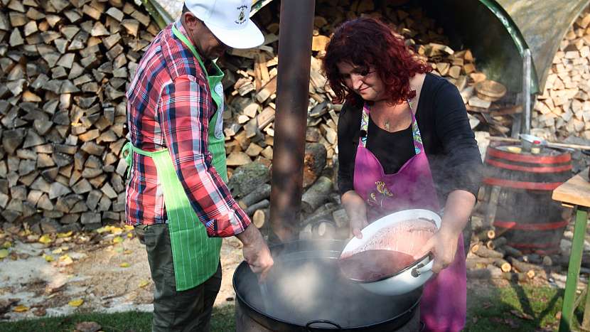 Recept na ovarovou polévku: krev s vývarem povaříme