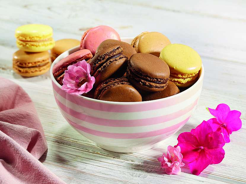n042_macarons_final