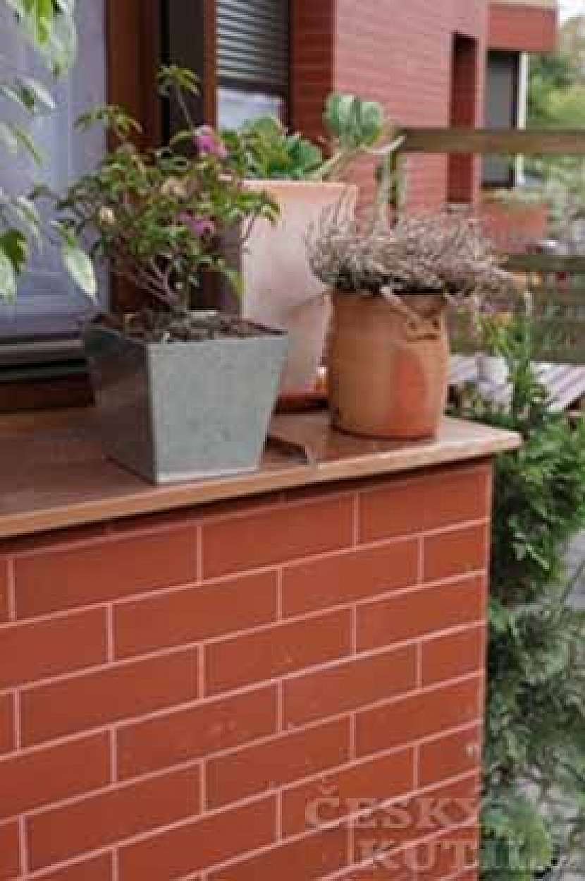 Parapet není jen ozdoba