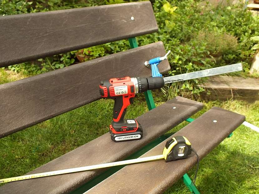 Renovace lavičky snadno a rychle - pomocí prken z Traplastu