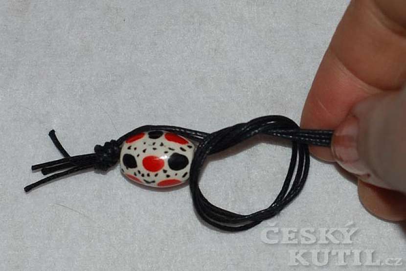 Vajíčka nebo korálky? Návod na náramek z peruánských korálků