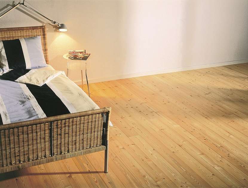Modřínová podlaha