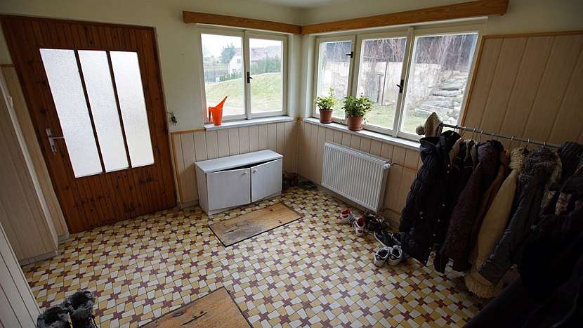 Velká vstupní veranda s dostatkem prostoru