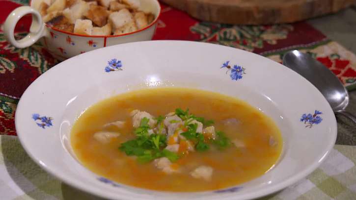 Předvánoční recept na krémovou rybí polévku bez kostí