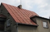 Střecha zasluhující rekonstrukci