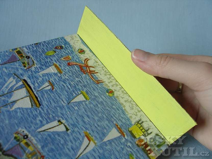 Vzpomínka na léto – obrázek s mušlemi výtvarnou technikou dekupáž