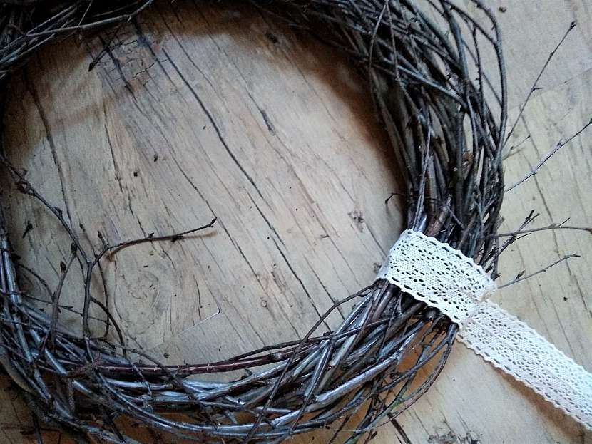 Stuha na zavěšení