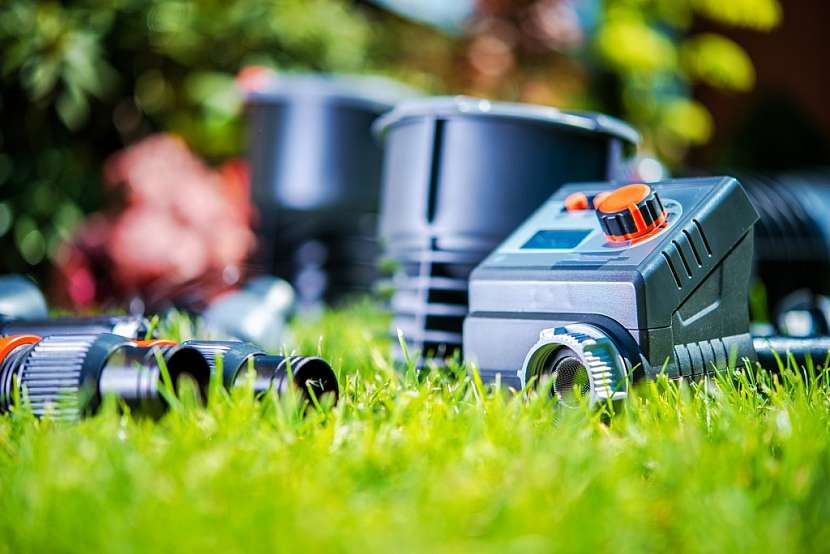 Základem systému automatického zavlažování je centrální jednotka