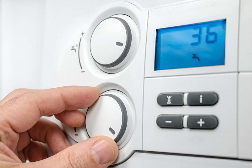 Výhodou moderních elektrokotlů je možnost ovládání dálkových ovladačem či telefonem