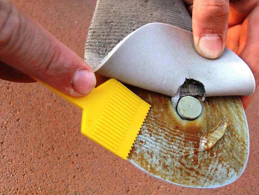 lepidlo Bison LIQUID RUBBER