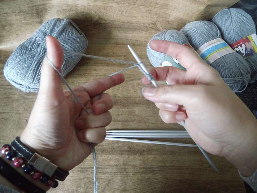Nahazování vlny na jehlice