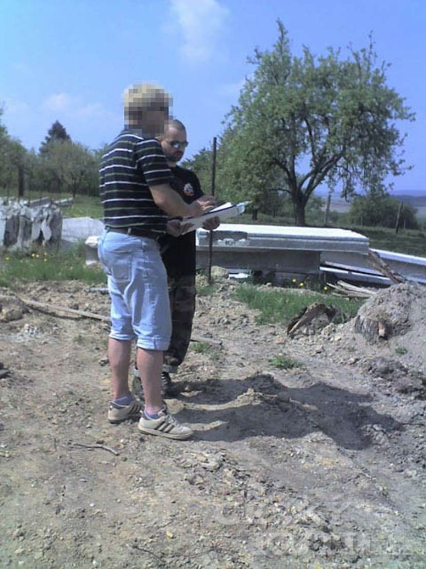 Dřevostavba na vlastní kůži 25. díl - vyměřování studny