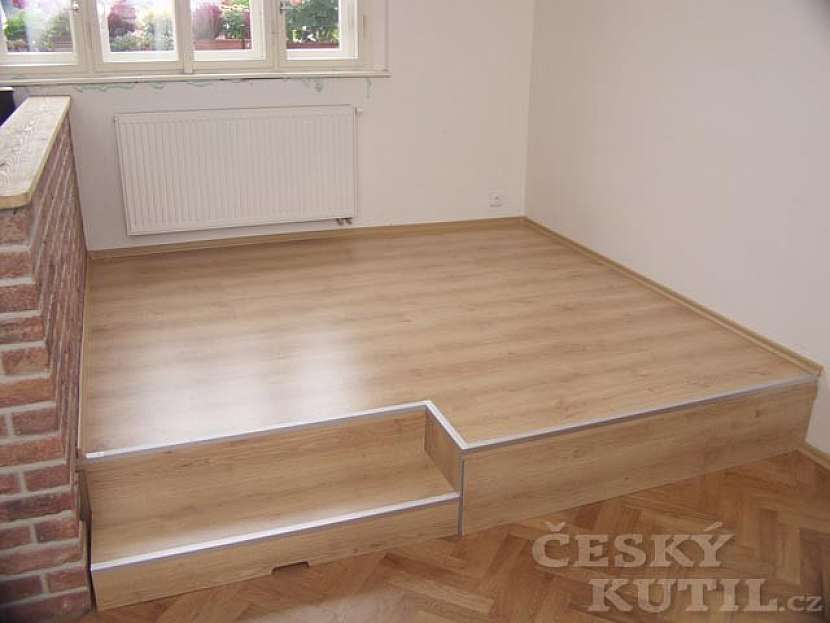 Zvýšené úložné pódium