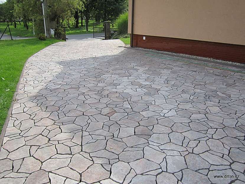Pokládka dlažby