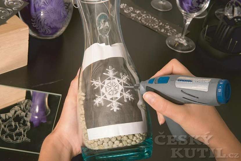 Stylus umí brousit a řezat sklo