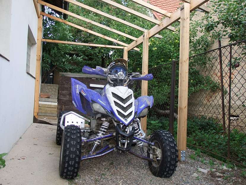Příběh druhý: azyl pro plechového člena rodiny