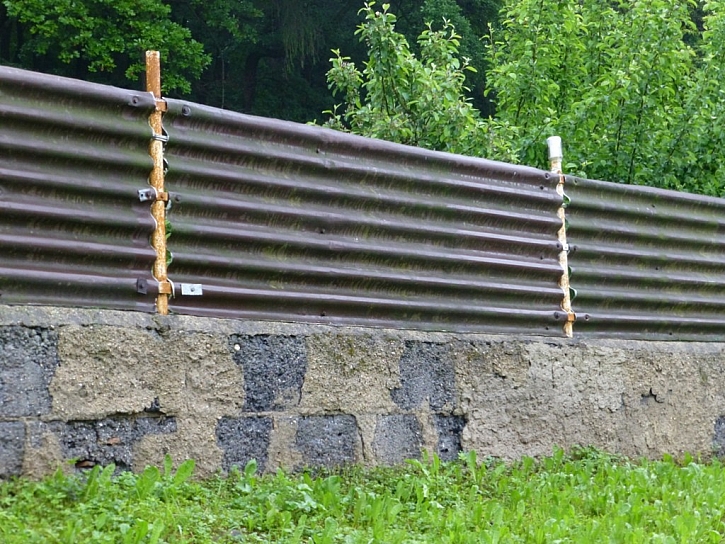 Zděný plot