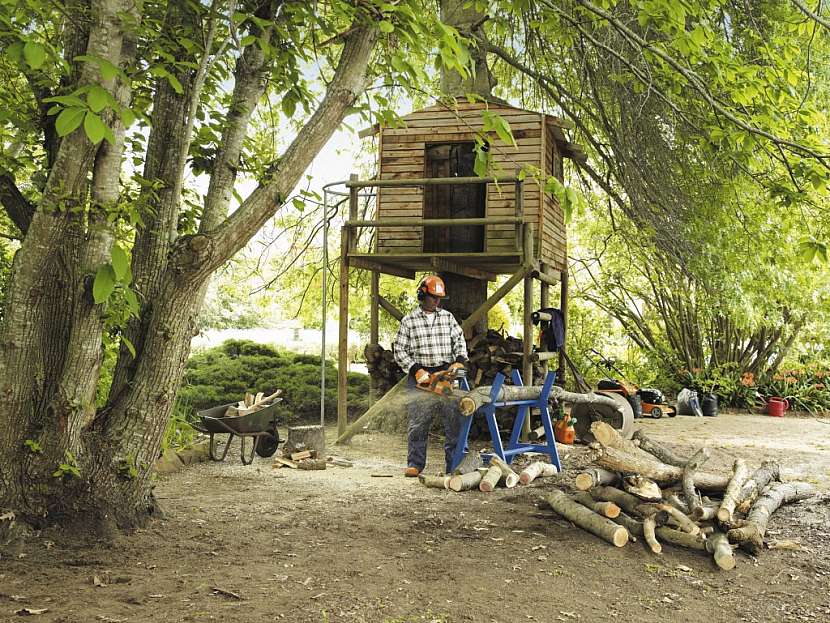 Farmářské pily – šikovný nástroj pro údržbu velkých pozemků