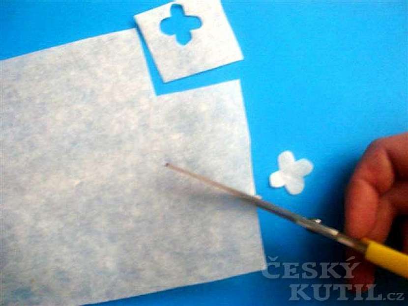 Jak vyrobit velikonoční nebo jarní věnec