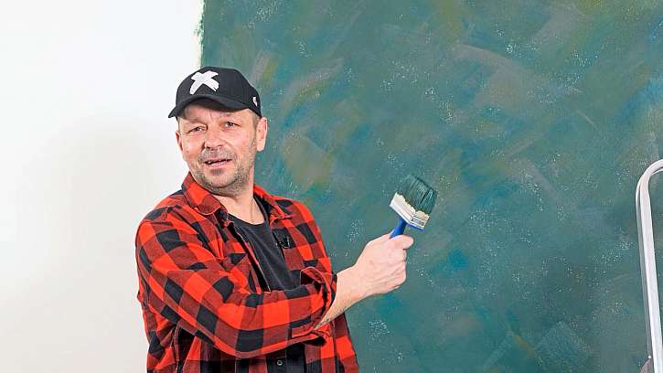 Malování stěny nemusí být nuda (Zdroj: Prima DOMA MEDIA, s.r.o.)