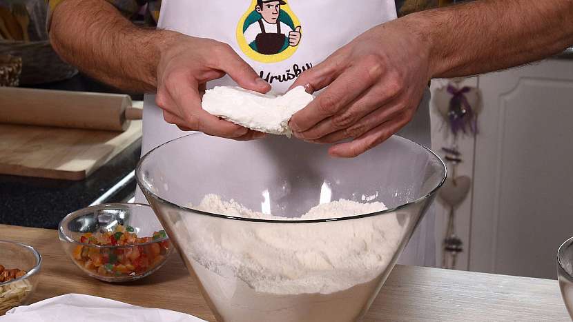Smícháme suroviny na štólu