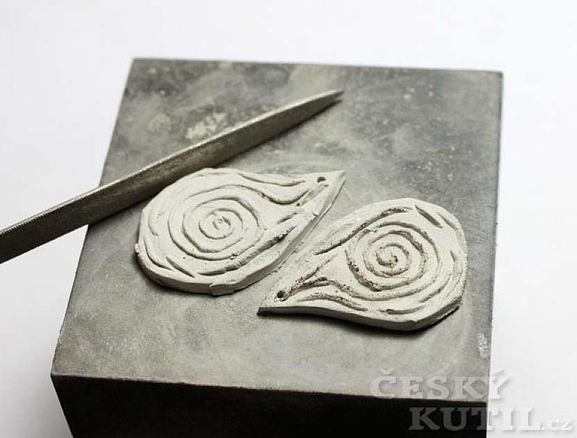 Art Clay Silver – výroba náušnic z modelovacího stříbra