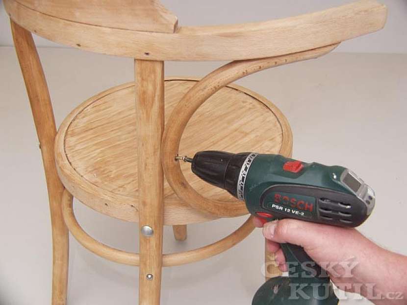 Renovace thonetky