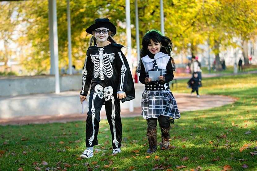 Hallowen ožívá na mnoha místech 2