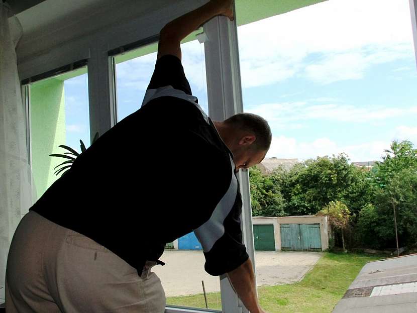 Létající hmyz nebude mít šanci se síty proti hmyzu