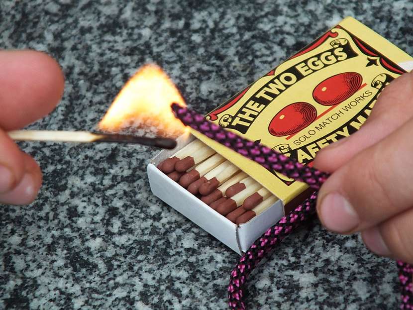 Jak si dělat módní paracord náramek 2