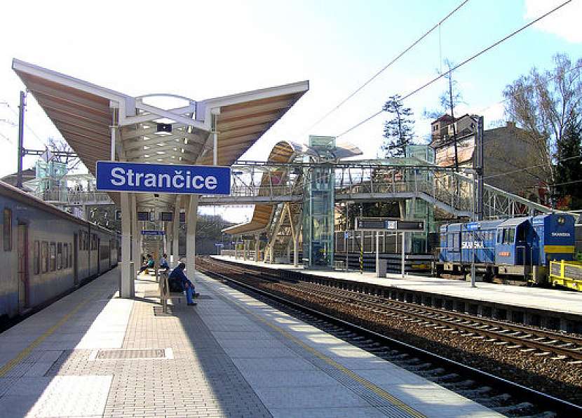 Strancice_vlak