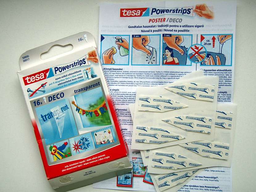 Powerstrips DECO - snadná dekorace pro vaše okno