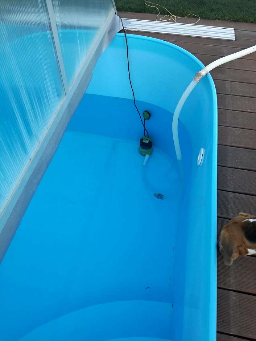 Vodu začneme vypouštět až po skimmer