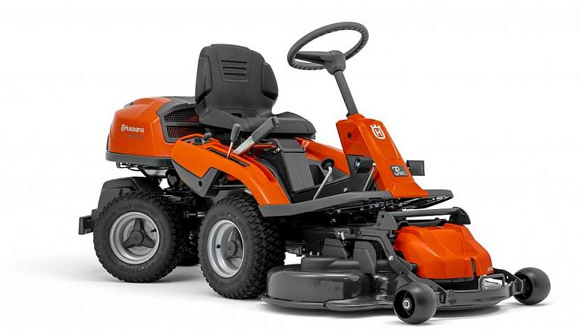 Rider HUSQVARNA R214T AWD, doporučená cena je 124 990 Kč včetně DPH (cena bez žacího ústrojí).
