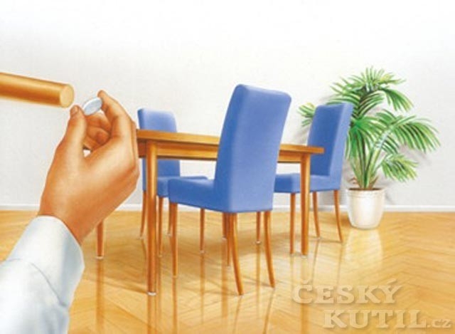 Kdo židli má, ten bydlí… a škrábe si podlahu! Podložky pod nábytek to vyřeší!
