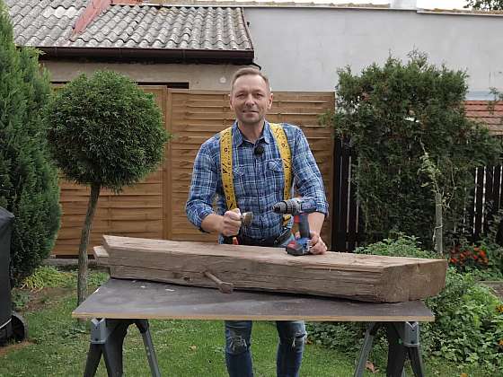 otevřít: Při rekonstrukci podkroví zachovejte původní trámy, stačí je zrenovovat