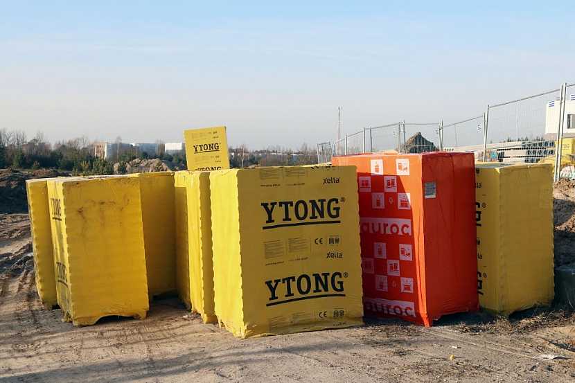 Ytong je lehký, tvarovatelný a použitelný na všechny typy zdí