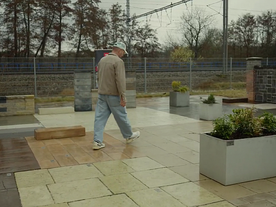 otevřít: Neztrácejte čas špatnou volbou: Tenhle výběr dlažby zvládne lijáky i roky bez údržby