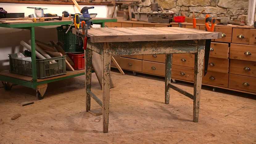 Starý stůl nevyhazujte, dobře poslouží jako pracovní ponk (Zdroj: Prima DOMA)