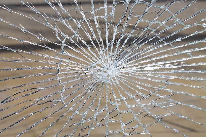branch-glass-frost-broken-material-circle-982242-pxhere.com