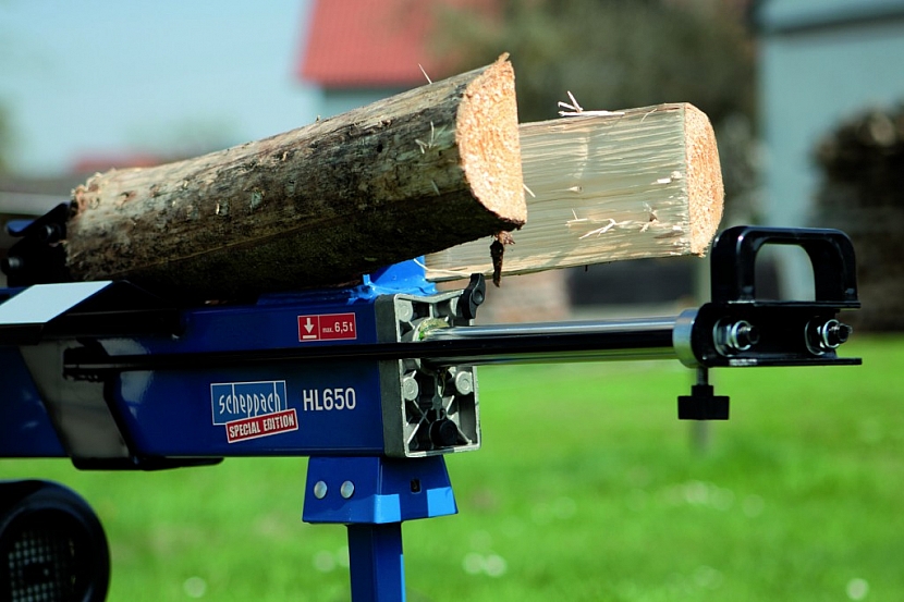 Štípač dřeva – ušetří čas i peníze