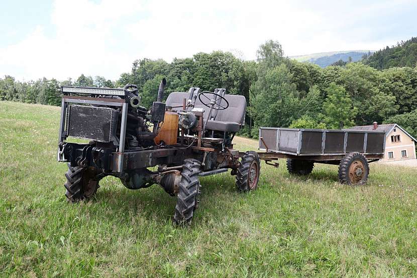 Originální traktor zastane spoustu práce (Zdroj: Archiv FTV Prima, se svolením FTV Prima)