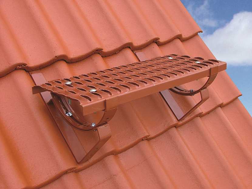 Pochůzný systém od HPI-CZ zajistí bezpečnou údržbu střechy