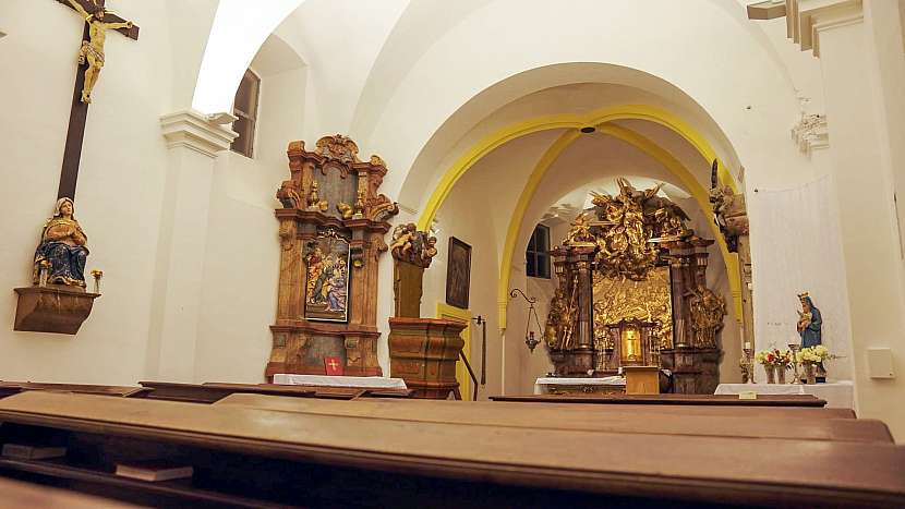 Kateřina se specializuje na restaurování církevních památek