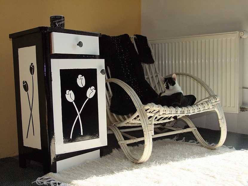 Upcyklací starého stolku získáte originální kousek nábytku (Zdroj: Petra)