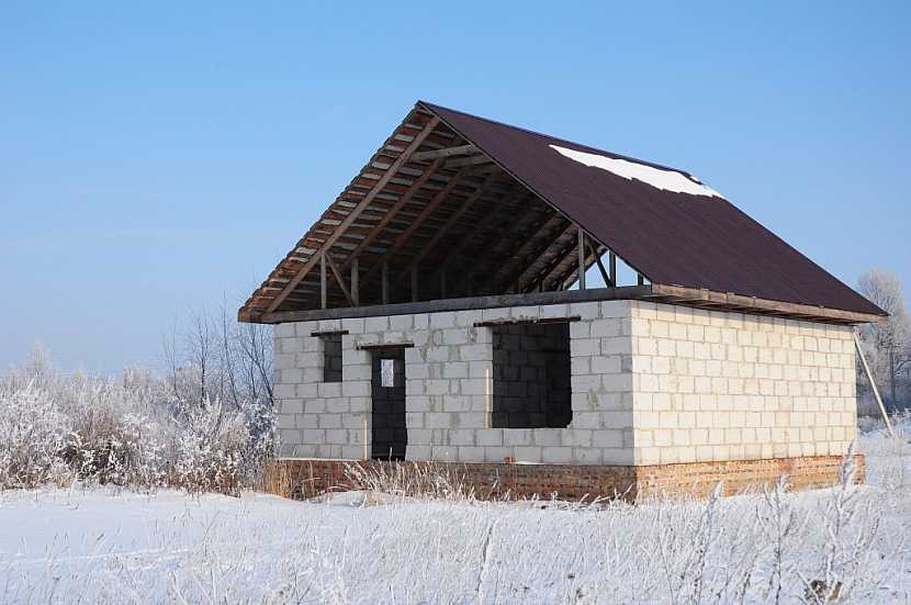 Je možné provádět stavební práce v zimě? (Zdroj: Depositphotos)