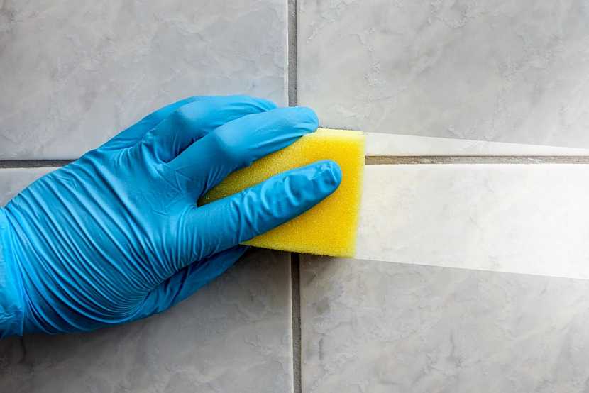 Nanotechnologie vám v domácnosti ulehčí – na povrchu se vytvoří ochranný film a nečistoty stačí setřít vlhou houbičkou